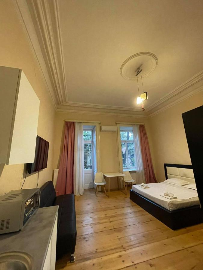 Downtown Room Tbilisi Buitenkant foto