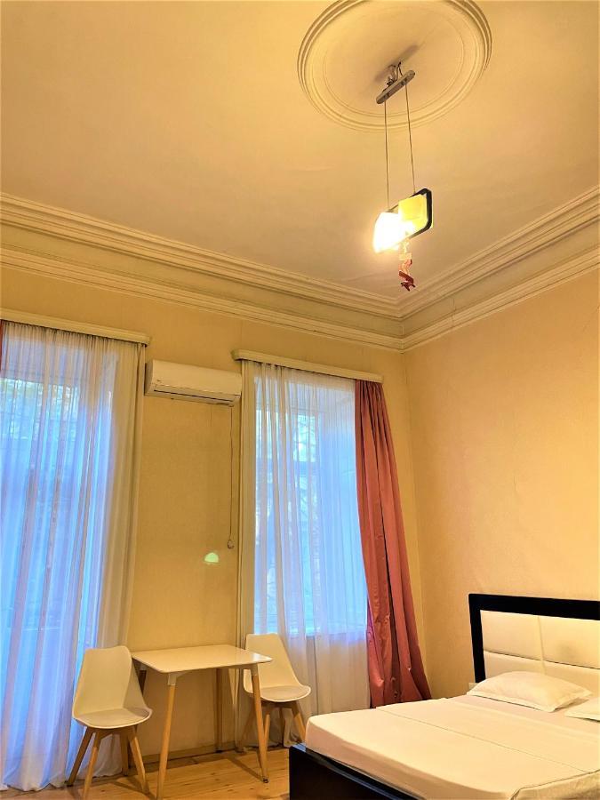 Downtown Room Tbilisi Buitenkant foto