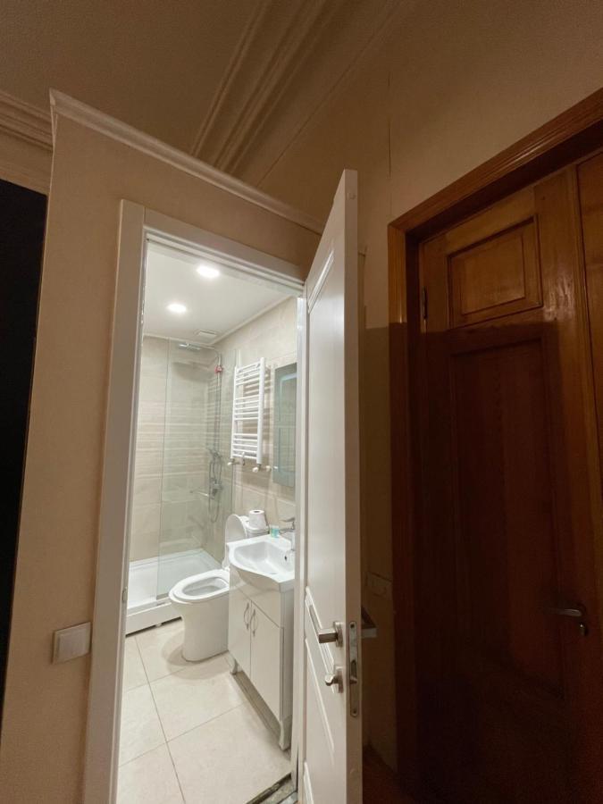 Downtown Room Tbilisi Buitenkant foto