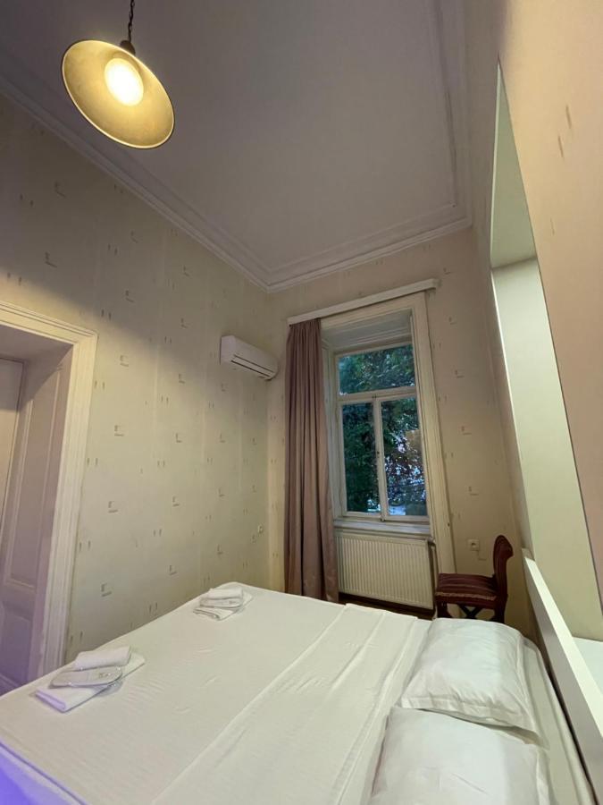 Downtown Room Tbilisi Buitenkant foto