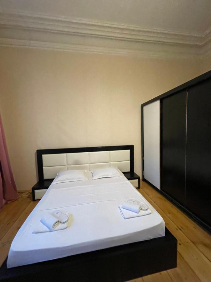 Downtown Room Tbilisi Buitenkant foto