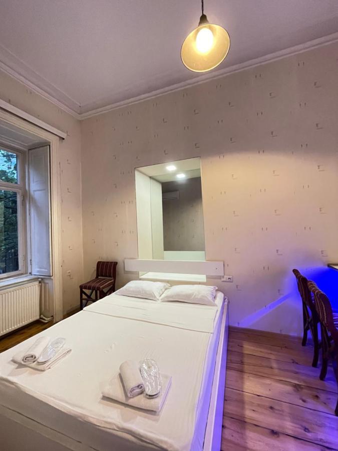 Downtown Room Tbilisi Buitenkant foto