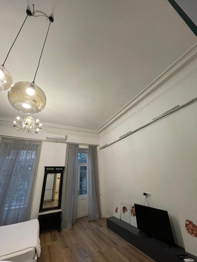 Downtown Room Tbilisi Buitenkant foto