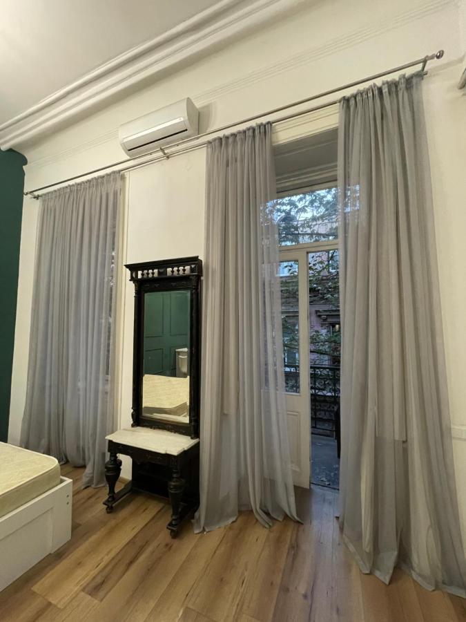 Downtown Room Tbilisi Buitenkant foto