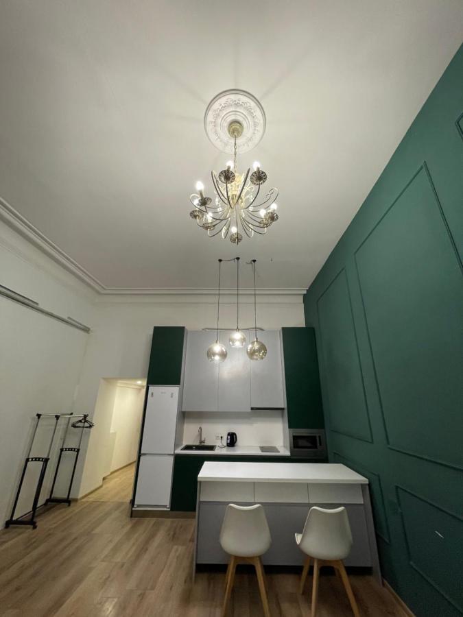 Downtown Room Tbilisi Buitenkant foto