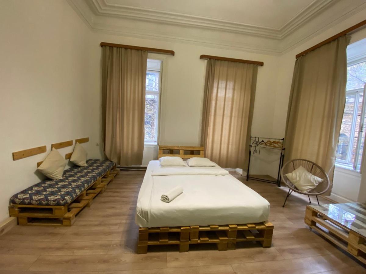 Downtown Room Tbilisi Buitenkant foto