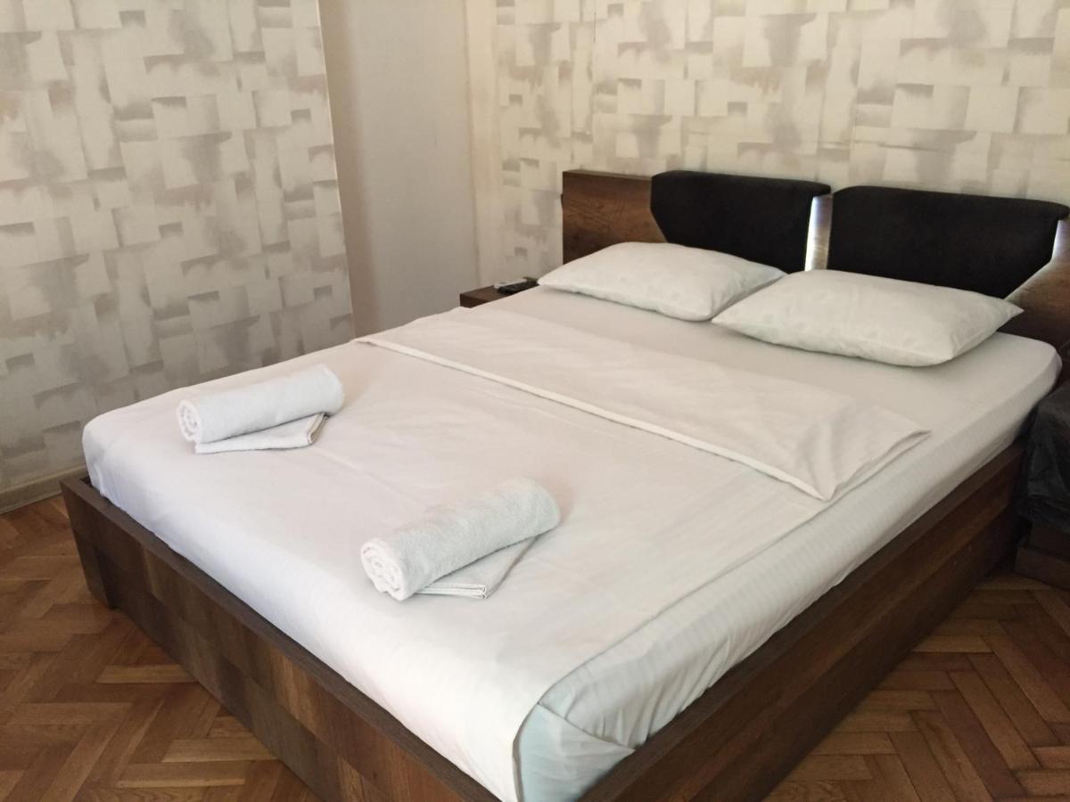 Downtown Room Tbilisi Buitenkant foto
